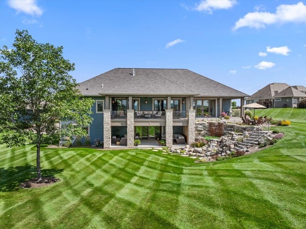 2177 Elsies Dr, Richfield, WI