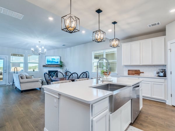 318 Victoria Peak Loop, Dripping Springs, TX