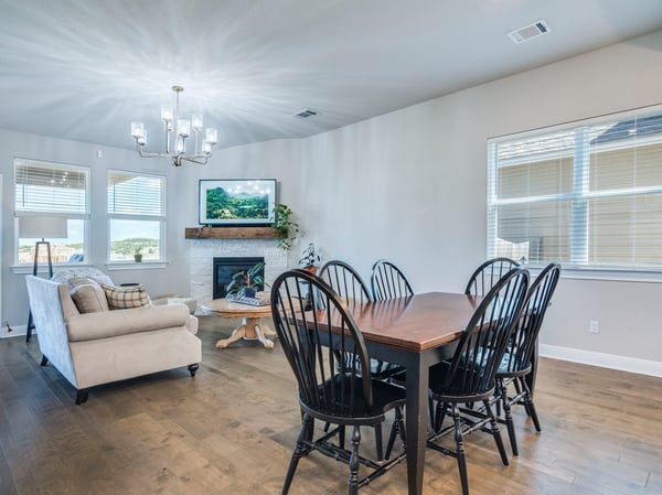318 Victoria Peak Loop, Dripping Springs, TX