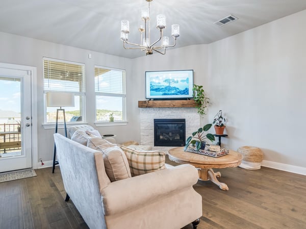 318 Victoria Peak Loop, Dripping Springs, TX
