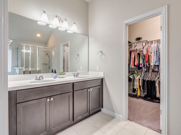 713 Vista Gardens, Buda, TX