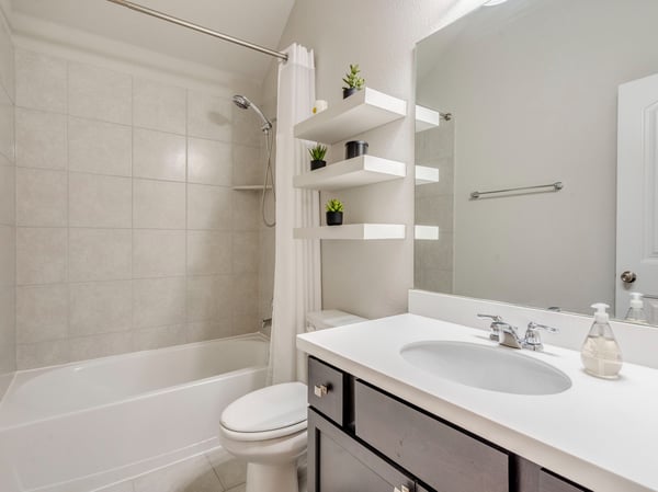713 Vista Gardens, Buda, TX