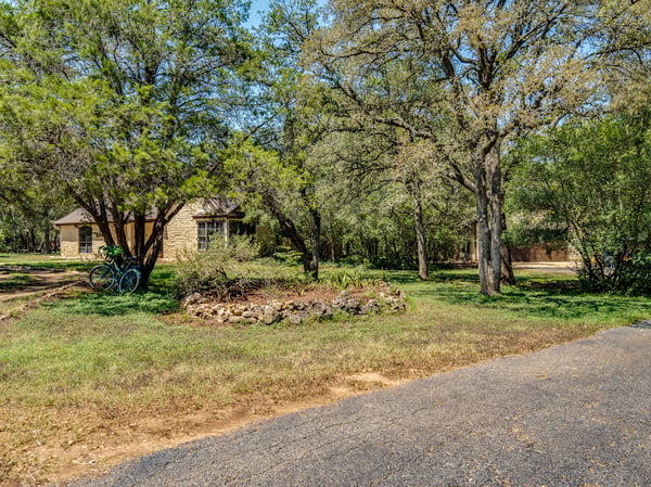 1112 Live Oak Loop, Buda, TX