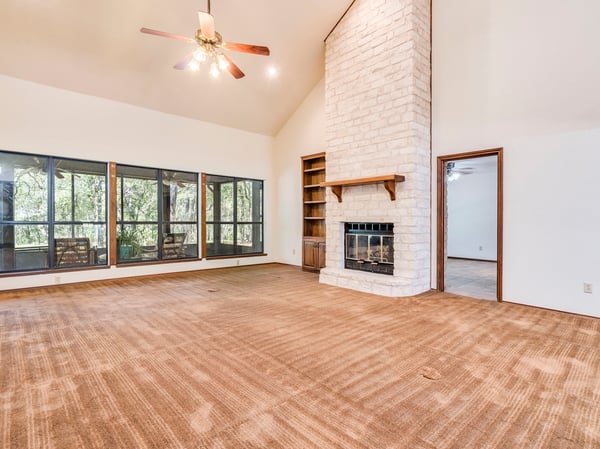 1112 Live Oak Loop, Buda, TX