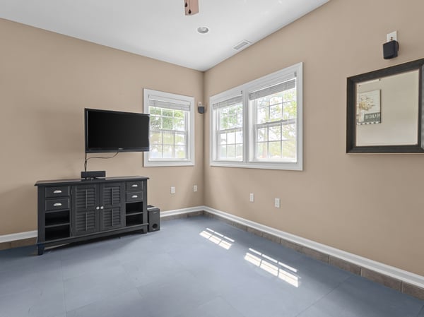 183 LaGrange Ave, Kilmarnock, VA