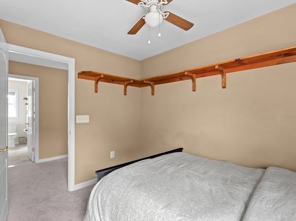 183 LaGrange Ave, Kilmarnock, VA