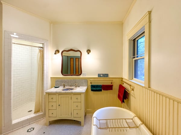 Tile Bath 1. Another View