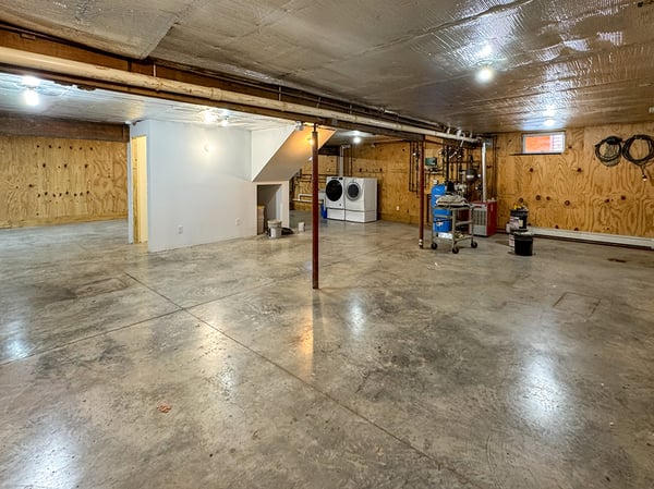 Full Basement