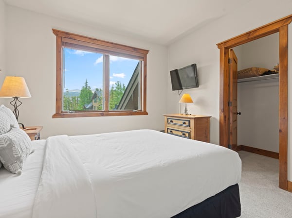 48 Bluff Court, Breckenridge, CO