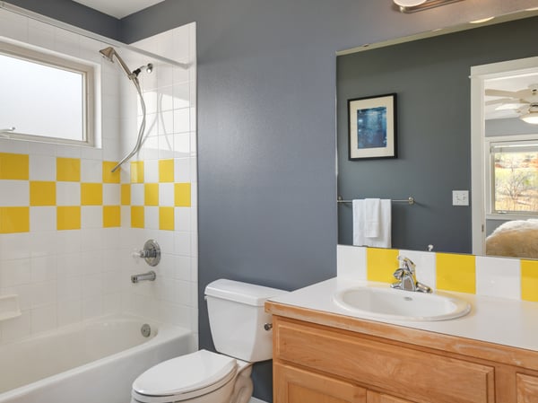 385 Vasquez Ct, Lyons, CO