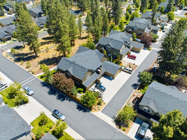 950 N HINDEMAN AVE, Sisters, OR