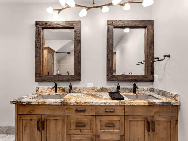 8499 Simmons Road, Redding, CA