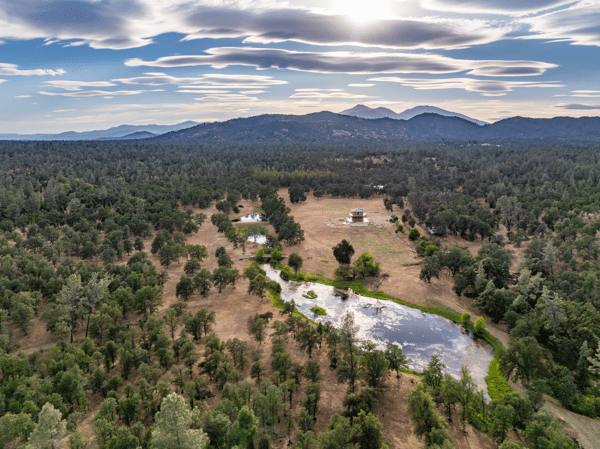 8499 Simmons Road, Redding, CA