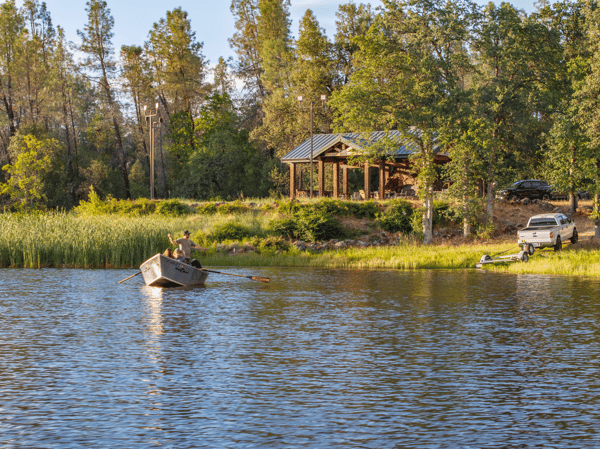 8499 Simmons Road, Redding, CA