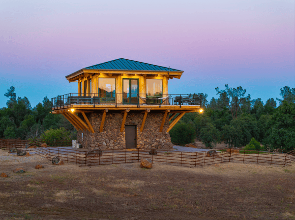 8499 Simmons Road, Redding, CA