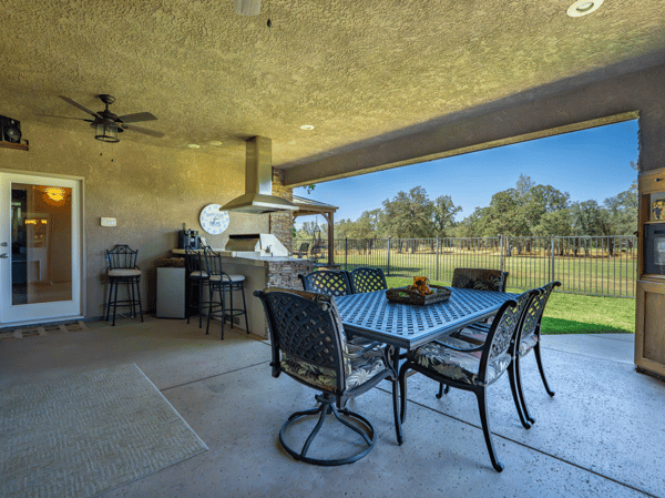 1526 Gold Hills Drive, Redding, CA