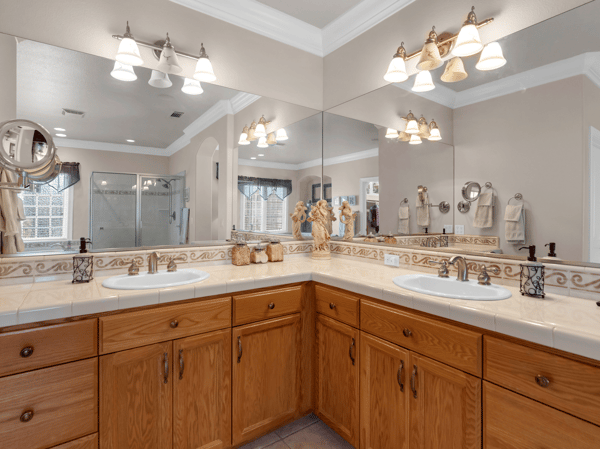 1526 Gold Hills Drive, Redding, CA