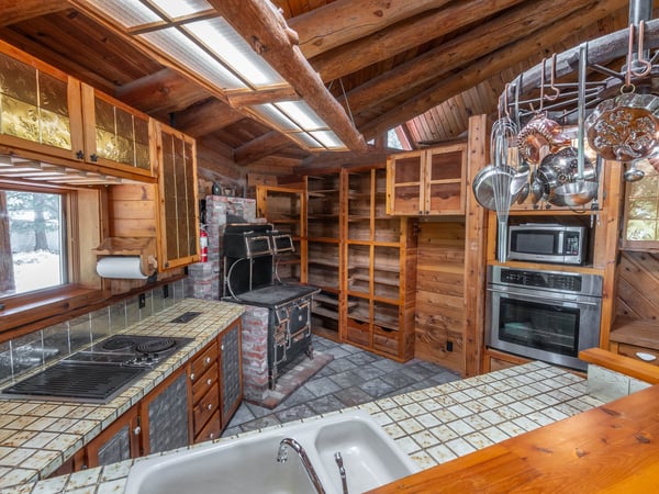 54685 Silver Fox Drive, Bend, OR