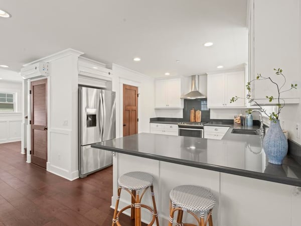 816 F Avenue, Coronado, CA