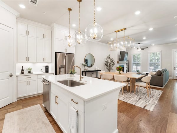 124 Everley Walk, Alpharetta, GA