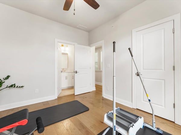 124 Everley Walk, Alpharetta, GA