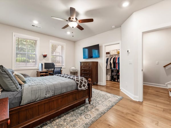 124 Everley Walk, Alpharetta, GA
