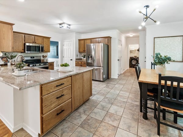 523 Summer Terrace, Woodstock, GA