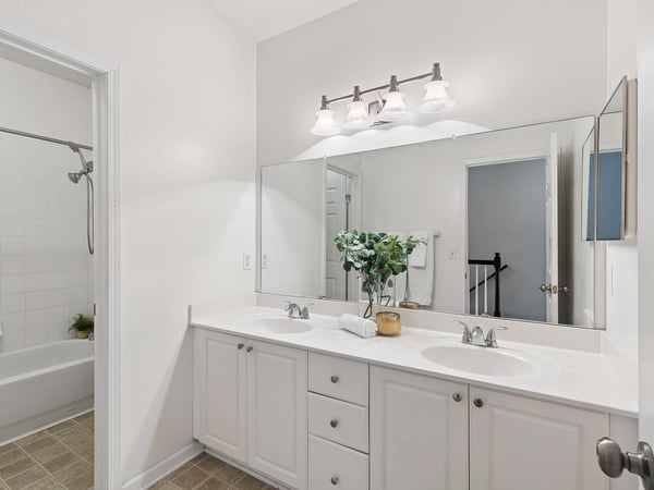 1112 Woodland Lane, Alpharetta, GA