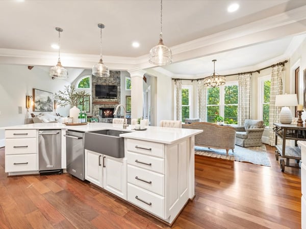 1310 Cashiers Way, Roswell, GA