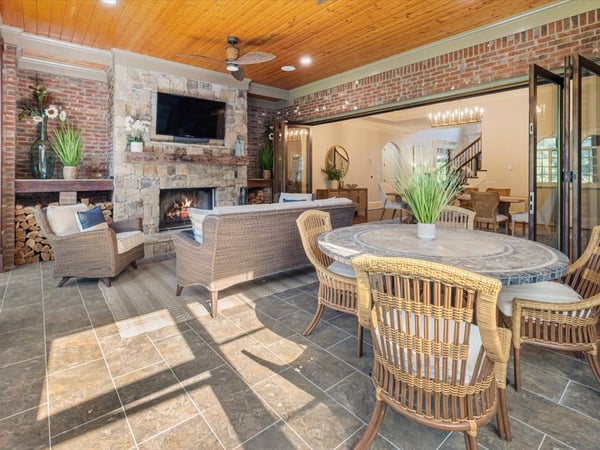 1310 Cashiers Way, Roswell, GA