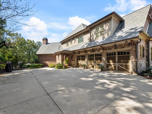1310 Cashiers Way, Roswell, GA