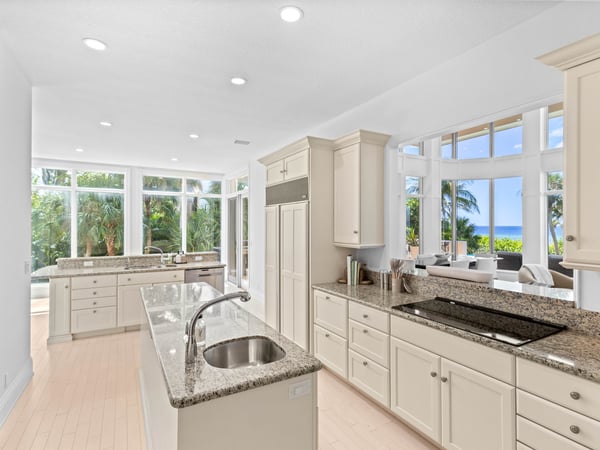 5919 Gulf of Mexico Dr, Longboat Key, FL