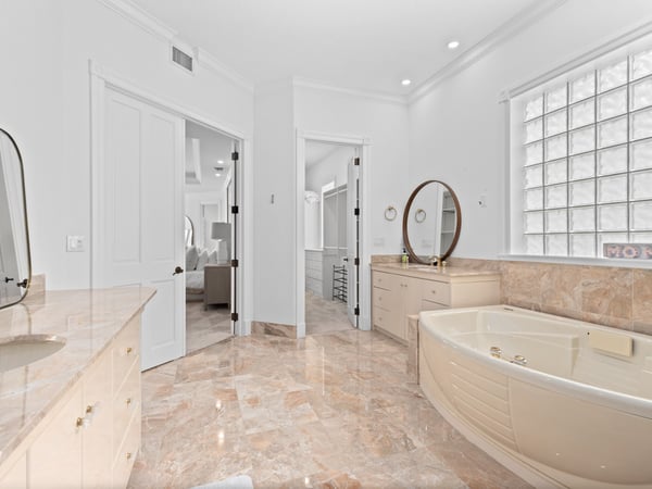 5919 Gulf of Mexico Dr, Longboat Key, FL