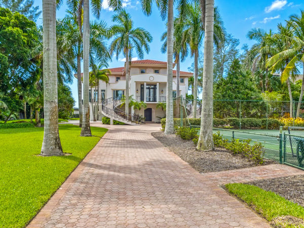 5919 Gulf of Mexico Dr, Longboat Key, FL