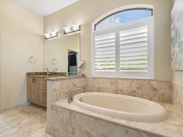 150 Cousley Dr SE, Port Charlotte, FL