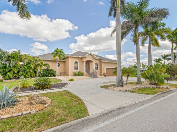 150 Cousley Dr SE, Port Charlotte, FL