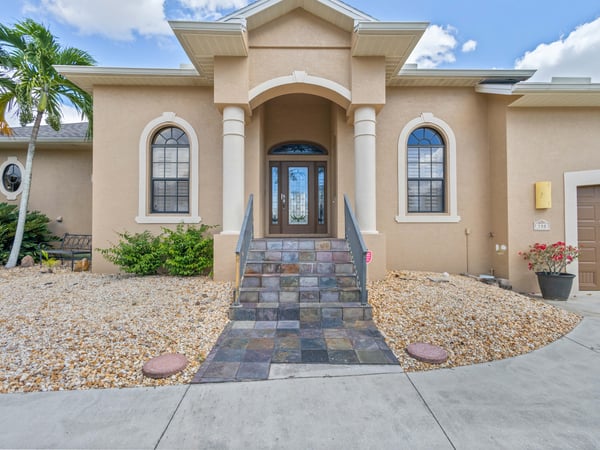 150 Cousley Dr SE, Port Charlotte, FL