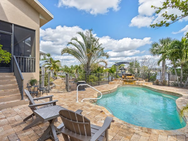 150 Cousley Dr SE, Port Charlotte, FL