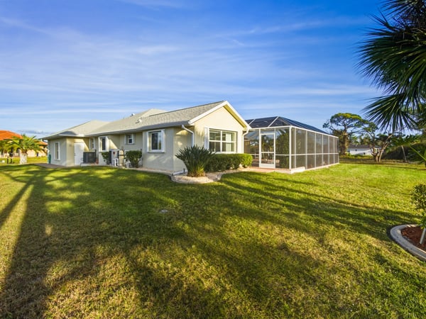 112 Tournament Rd, Rotonda West, FL