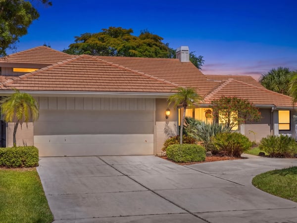 4937 Landings Ct, Sarasota, FL