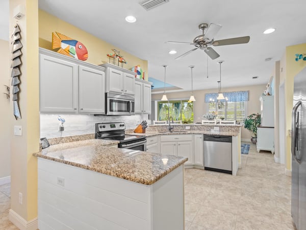117 Beau Rivage Dr, Rotonda West, FL