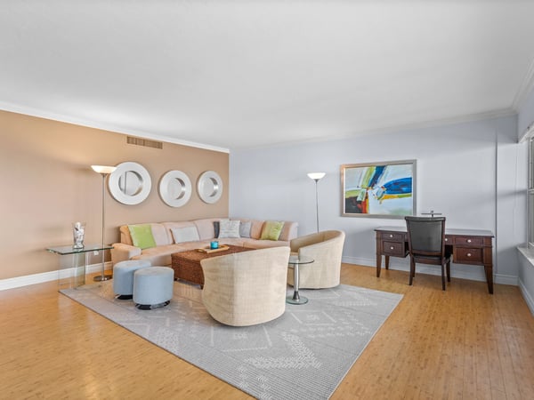 603 Longboat Club Rd Unit 202N, Longboat Key, FL