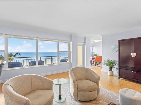 603 Longboat Club Rd Unit 202N, Longboat Key, FL