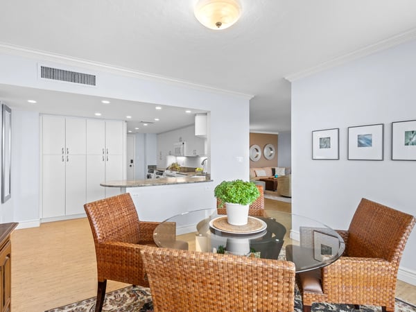 603 Longboat Club Rd Unit 202N, Longboat Key, FL