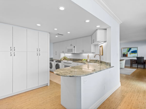 603 Longboat Club Rd Unit 202N, Longboat Key, FL