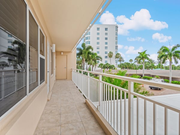 603 Longboat Club Rd Unit 202N, Longboat Key, FL