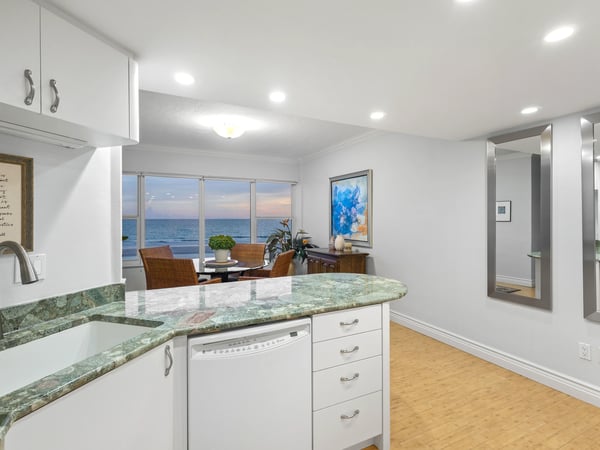 603 Longboat Club Rd Unit 202N, Longboat Key, FL