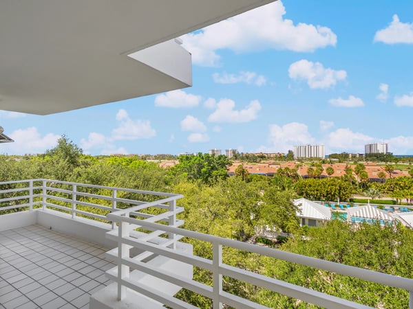 2450 Harbourside Dr, Unit 244, Longboat Key, FL