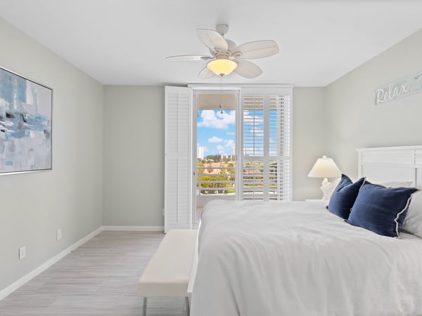 2450 Harbourside Dr, Unit 244, Longboat Key, FL