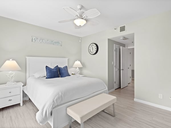 2450 Harbourside Dr, Unit 244, Longboat Key, FL